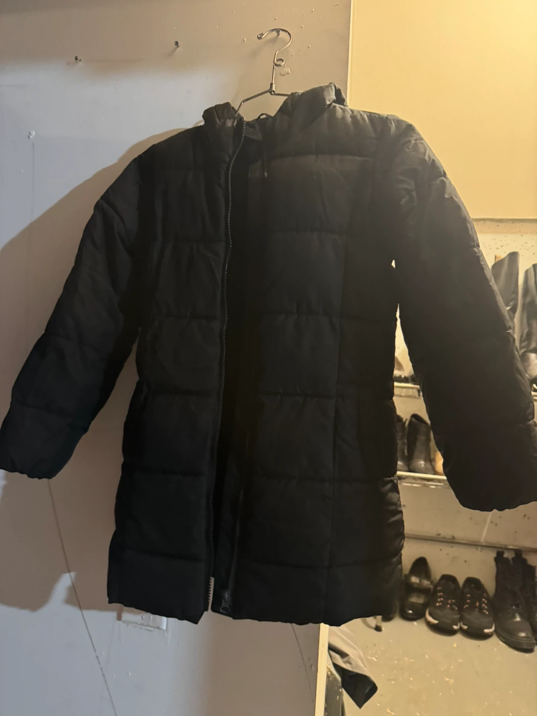 Gap Kids Black Puffer Jacket - Size M