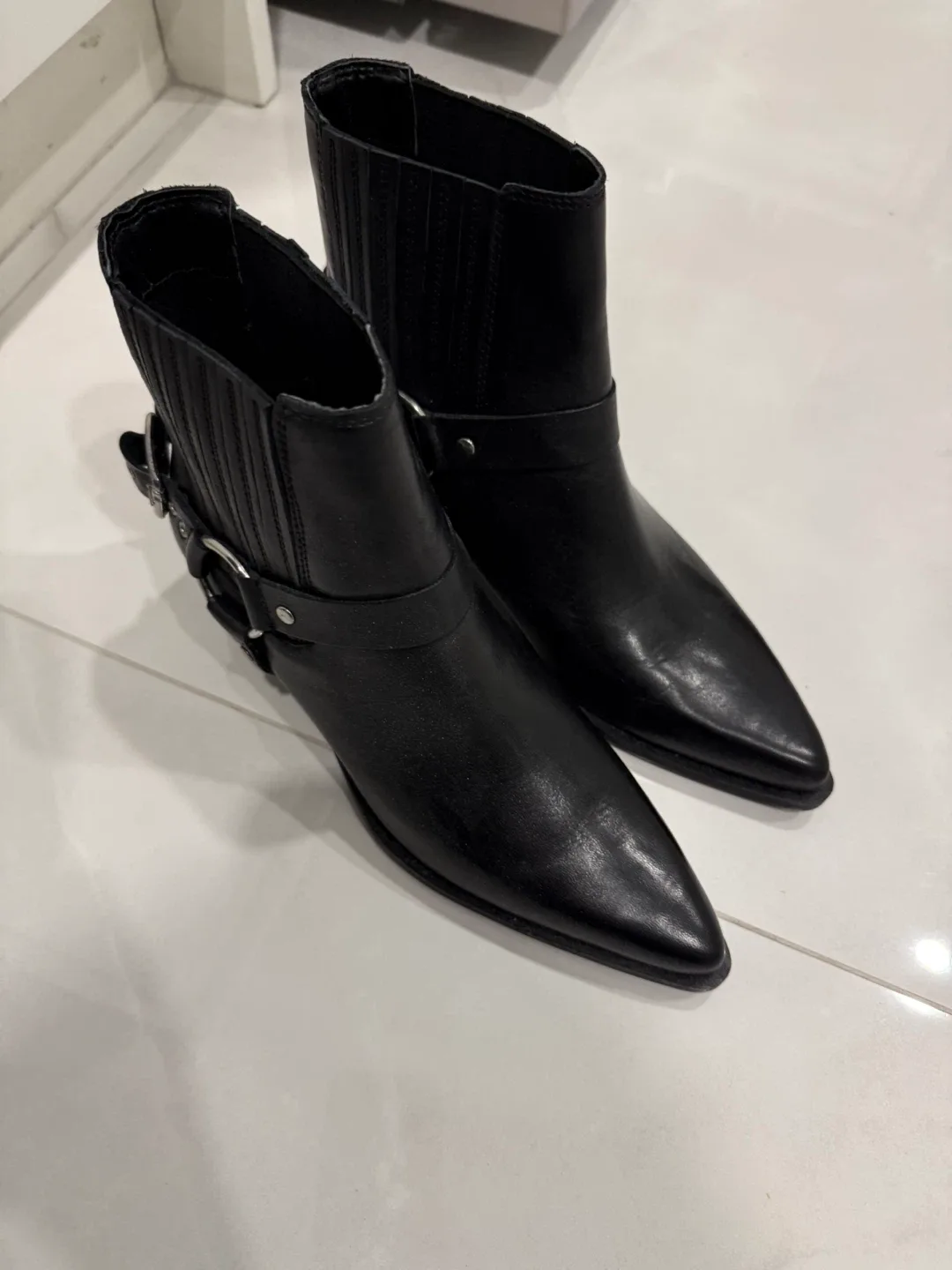 Black Leather Ankle Boots image indicator(2)