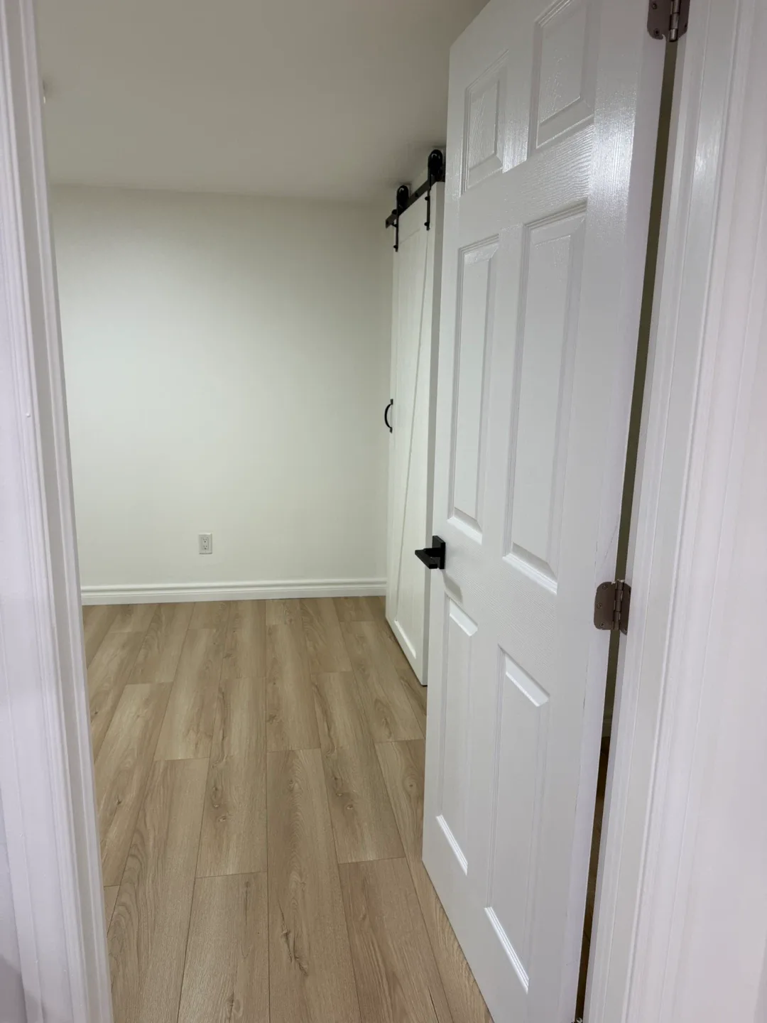 1 bedroom basement apartment image indicator(7)