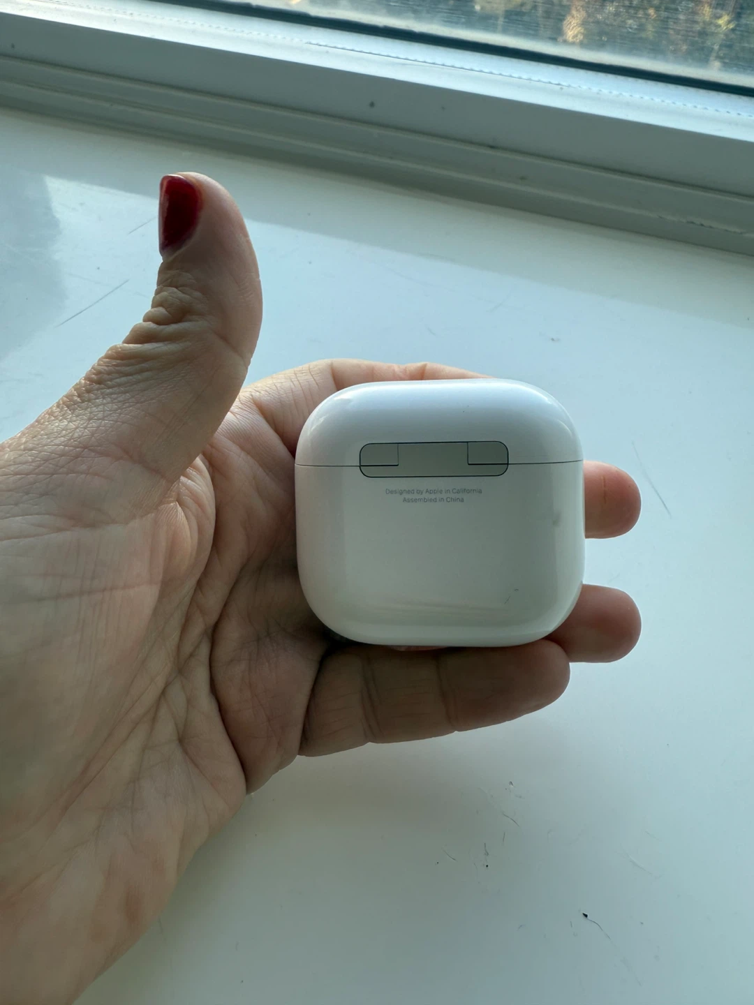 Apple AirPods 4 - photo 2