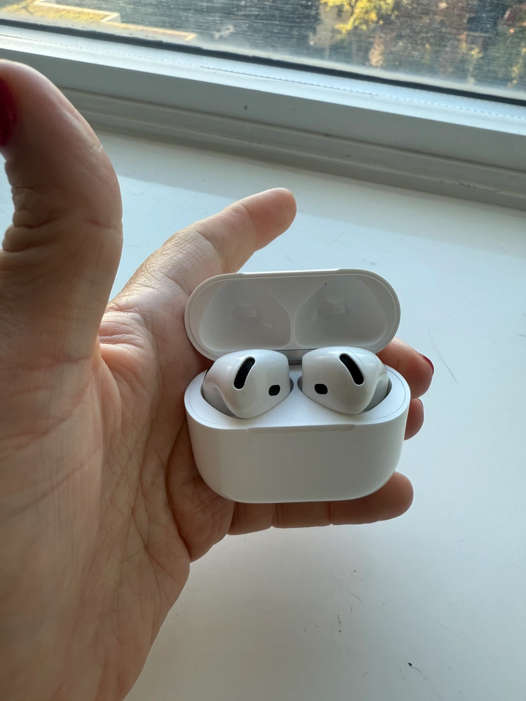 Apple AirPods 4 - photo 3