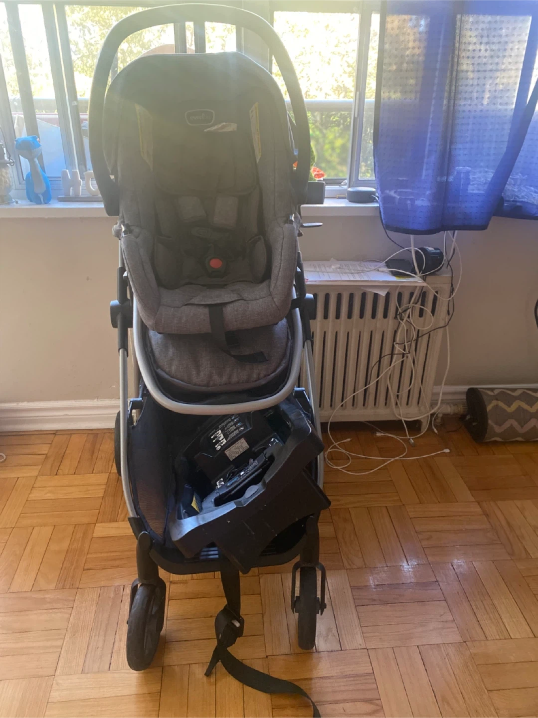 Evenflo Pivot Xplore Stroller Wagon with Infant Car Seat - photo 4