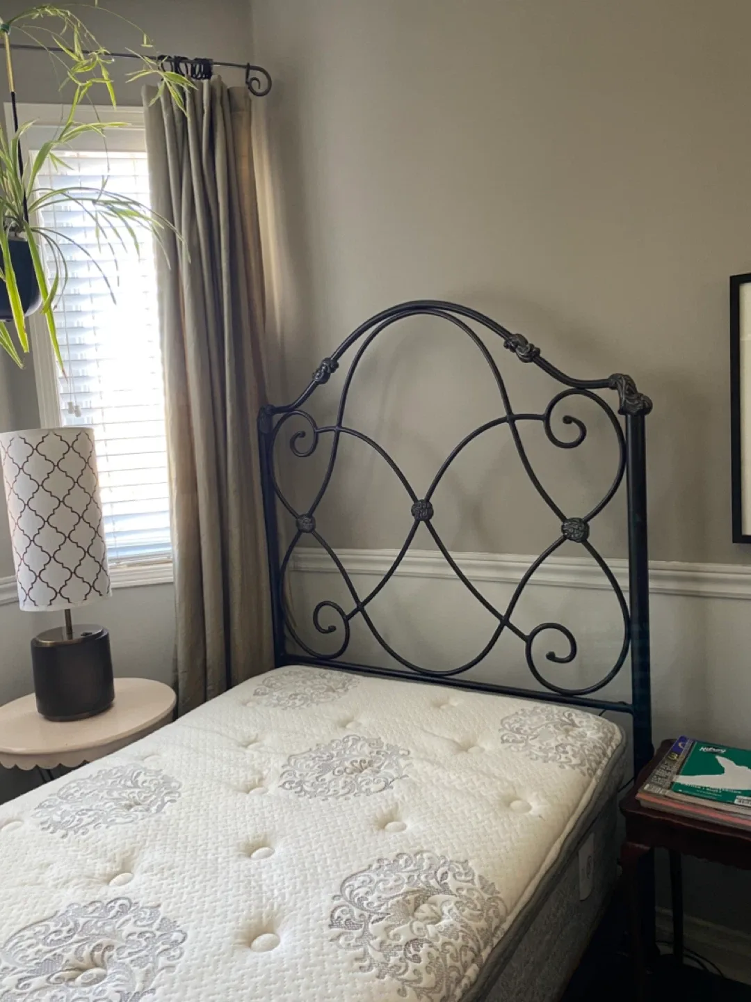 Single Bed Frame & Mattress image indicator(4)