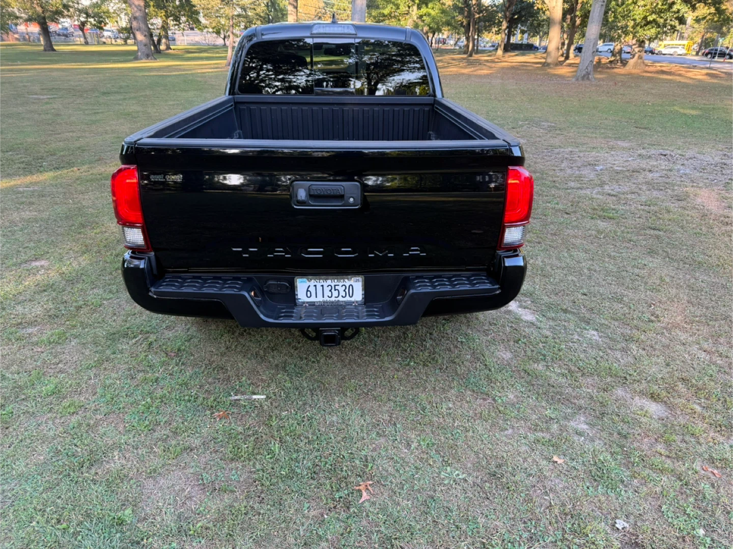 Toyota Tacoma TRD Sport - Black - photo 3