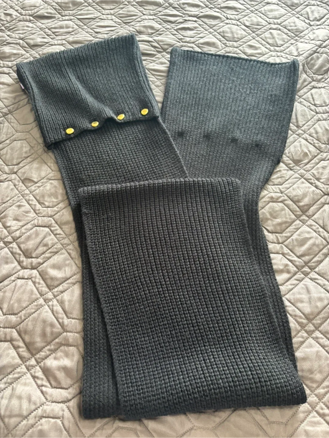 NEVER WORN! Michael Kors black Knit Scarf with pockets! thumbnail