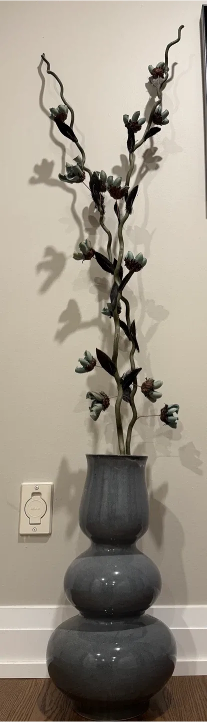 Blue-Grey Ceramic Vase 🥕 thumbnail