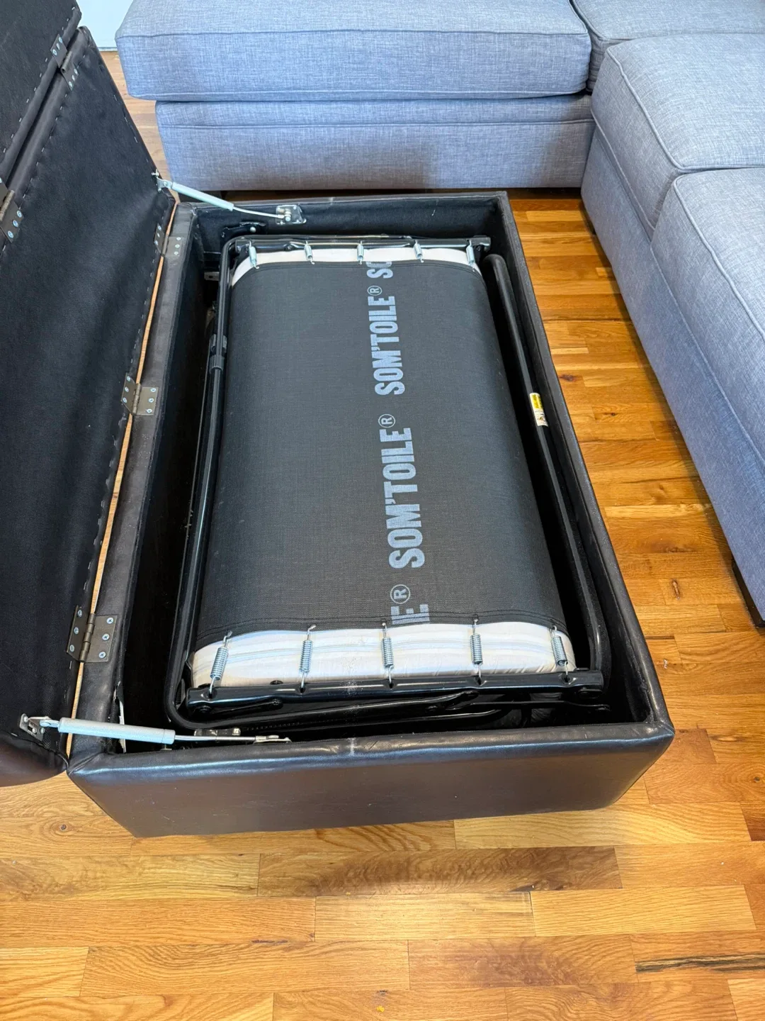 SomiToile Ottoman Sleeper image indicator(3)