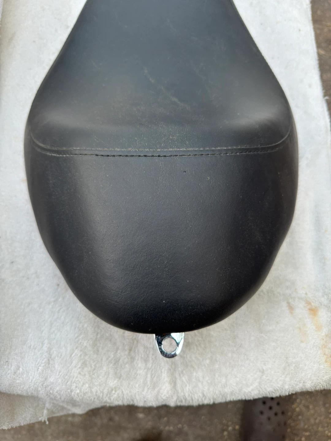 Harley Davidson sportster 883 Seat - Black - photo 5