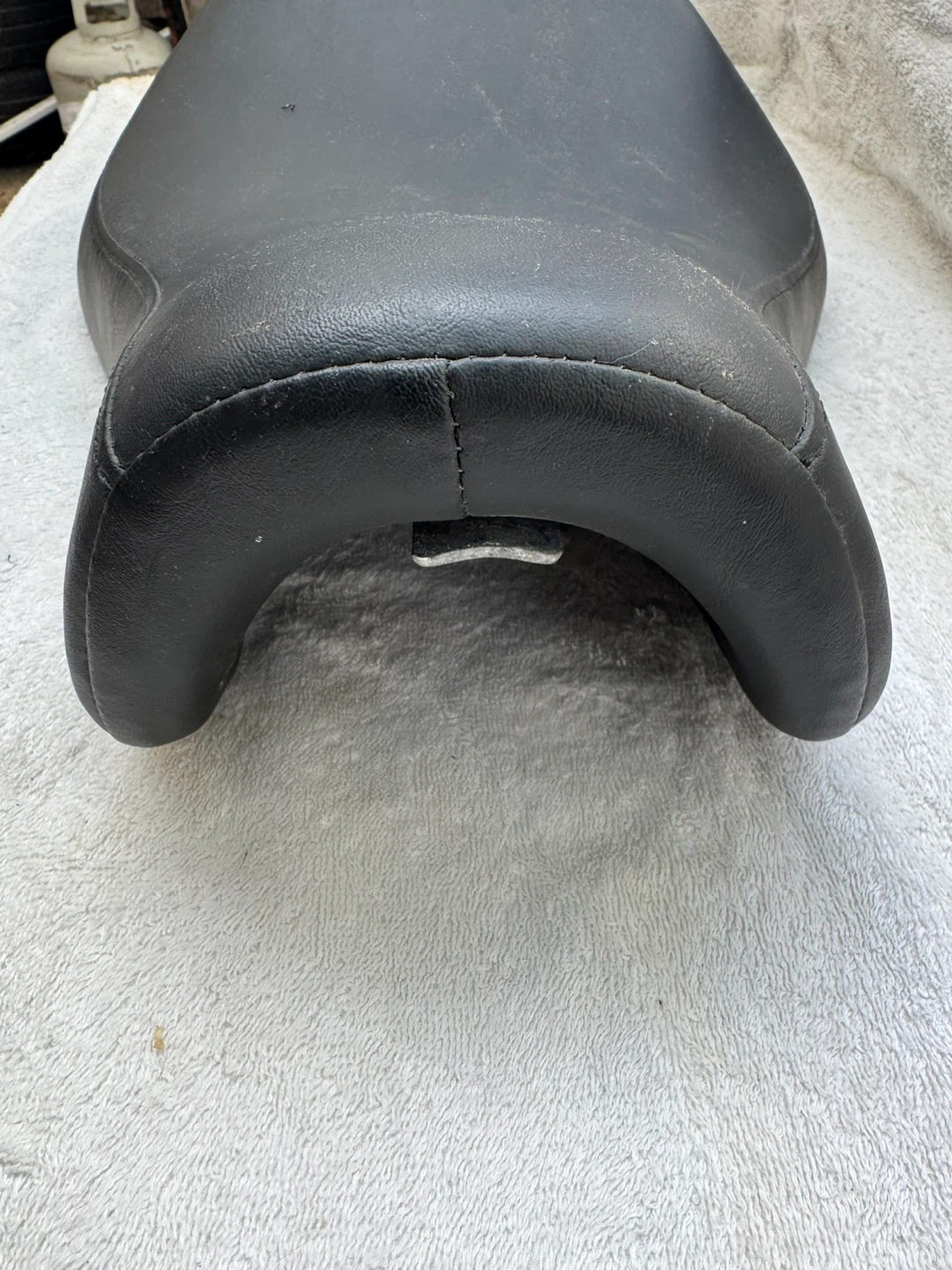 Harley Davidson sportster 883 Seat - Black - photo 4