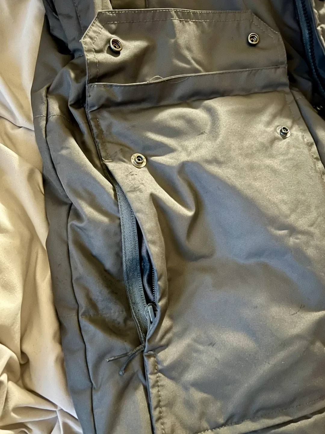 Holden Black & Blue men’s Jacket image indicator(8)