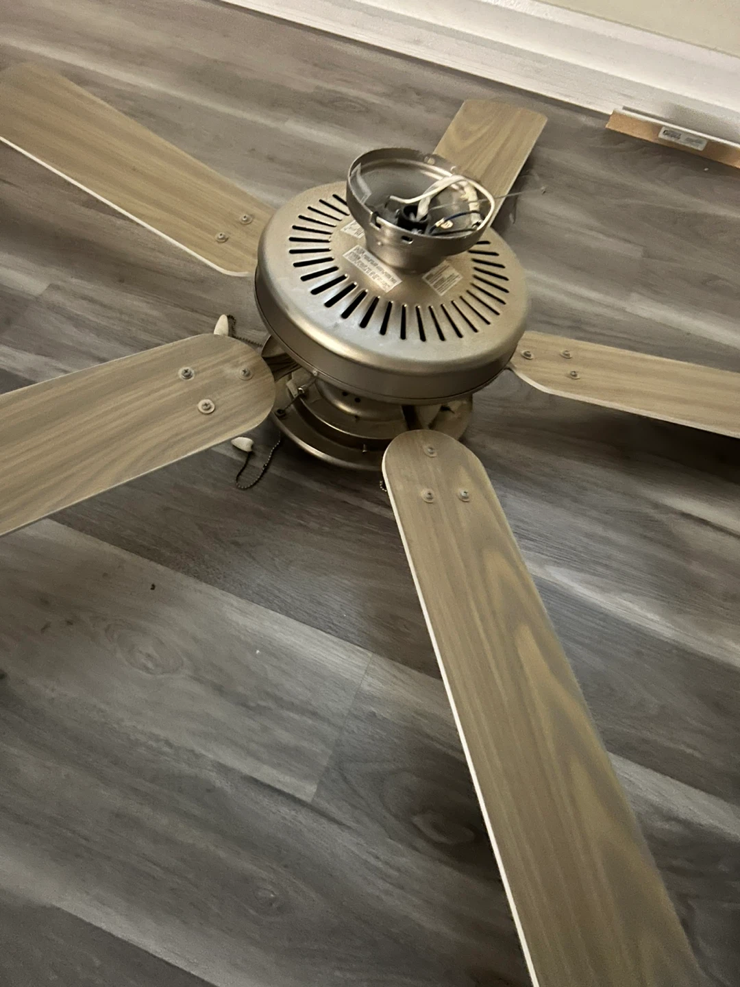 Ceiling Fan - 5 Blades - photo 2