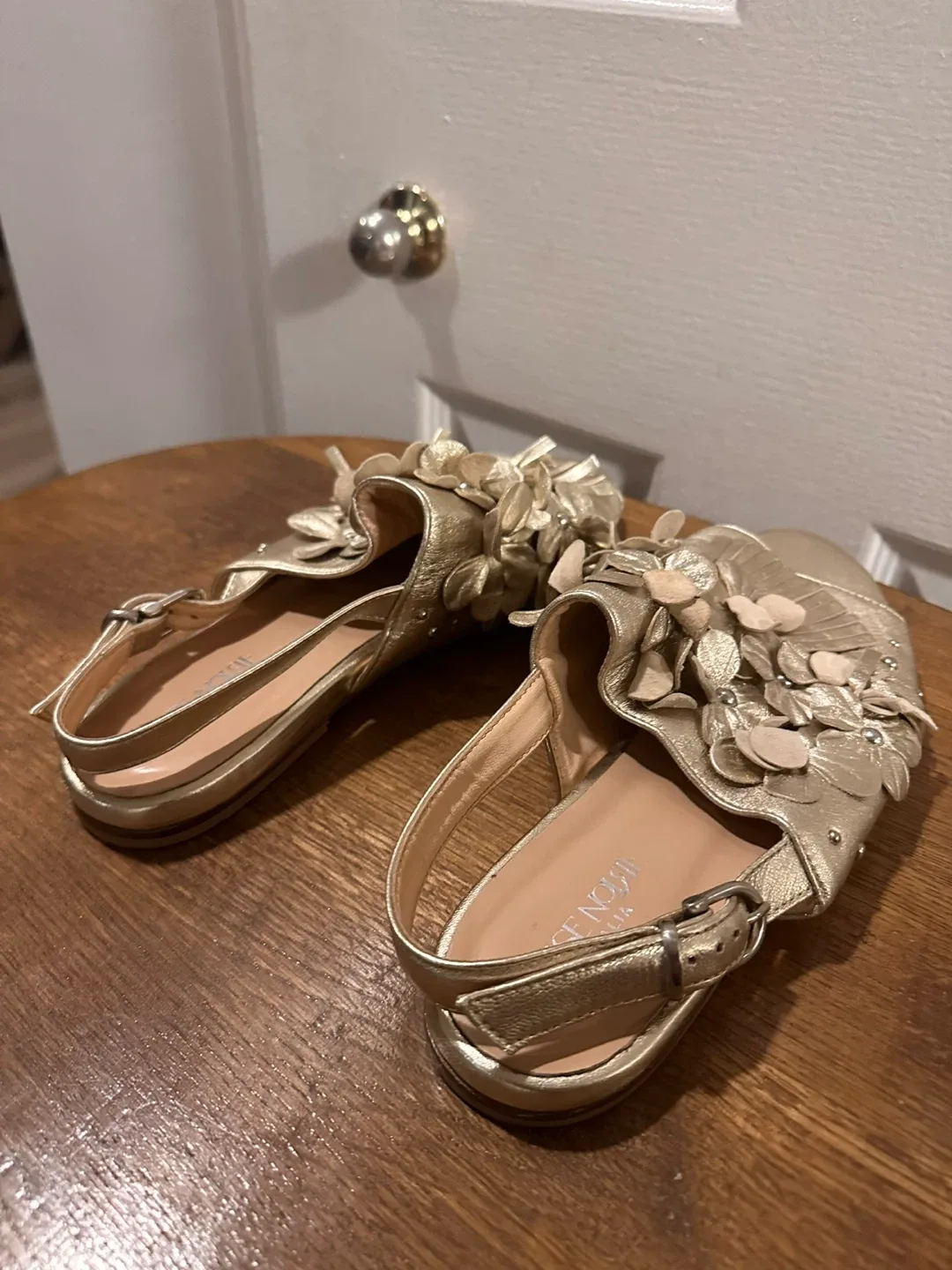 Rose Noire Italia Gold Sandals image indicator(5)