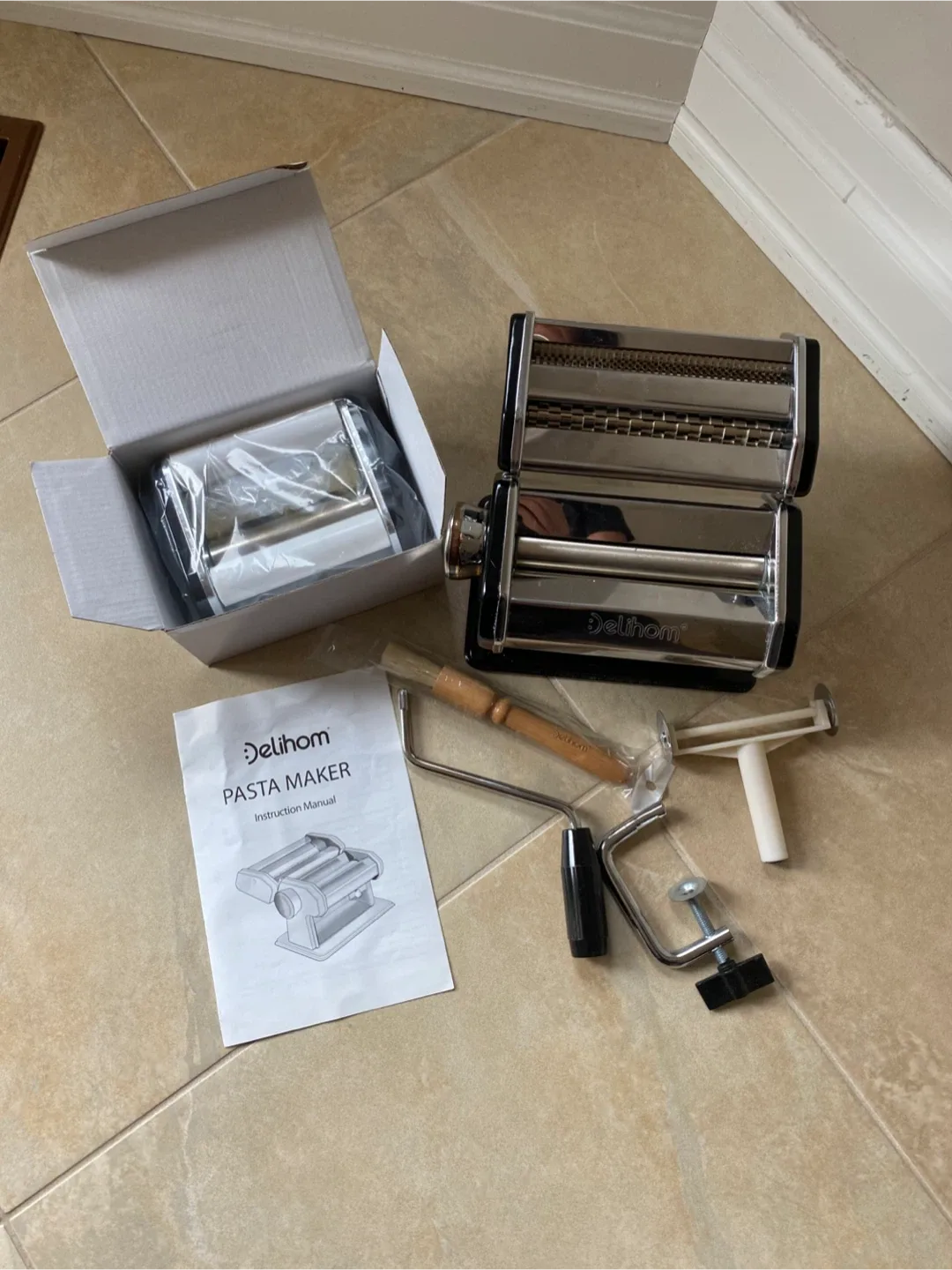 Brand New Pasta Maker & Ravioli Maker image indicator(4)