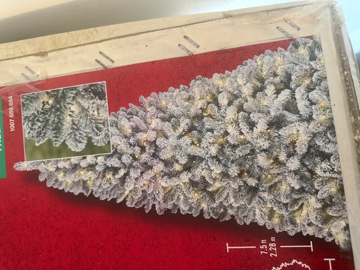 7.5ft Alta Fraser Fir Flocked LED Pre-Lit Tree image indicator(2)