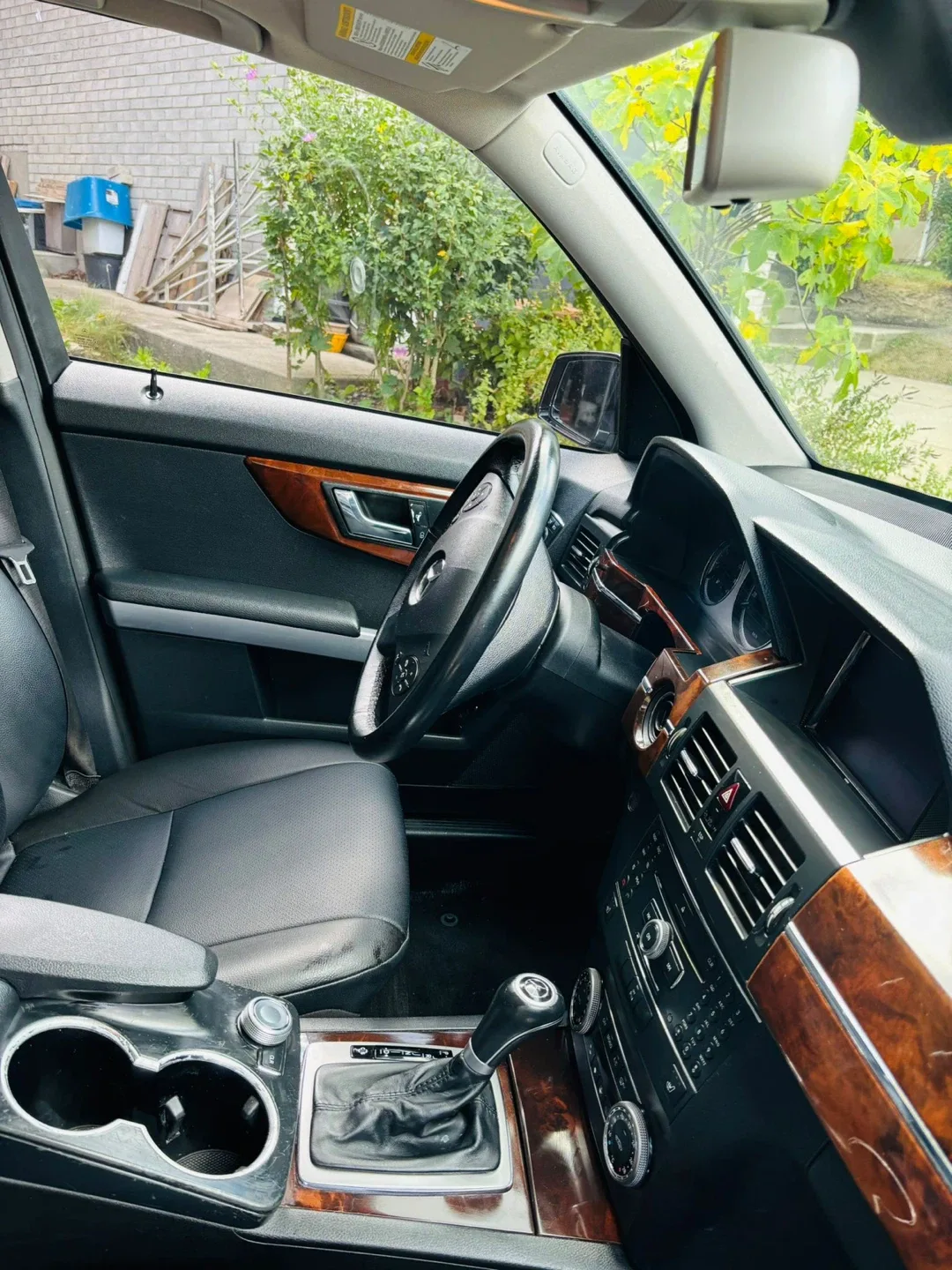 Mercedes-Benz GLK 350 Black SUV image indicator(6)