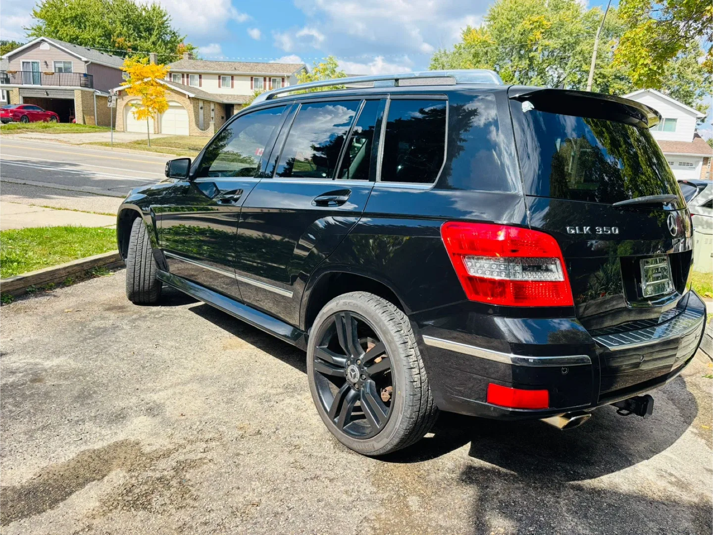 Mercedes-Benz GLK 350 Black SUV image indicator(5)