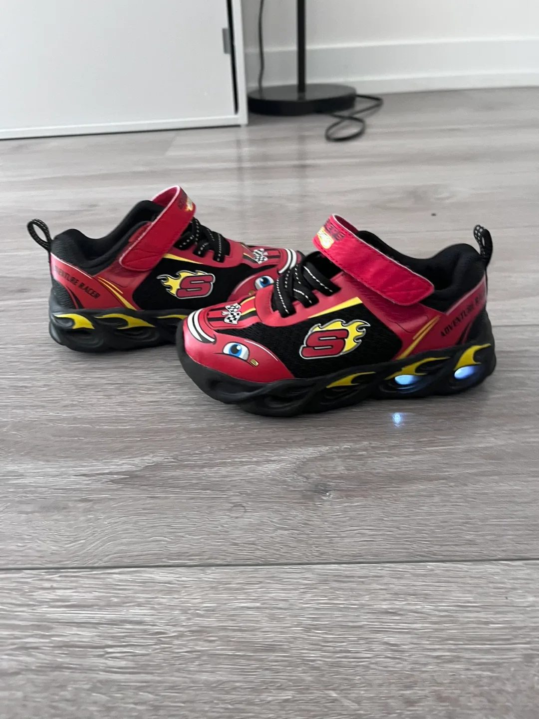 Skechers Hot Lights Adventure Racer, Size 10 image indicator(6)