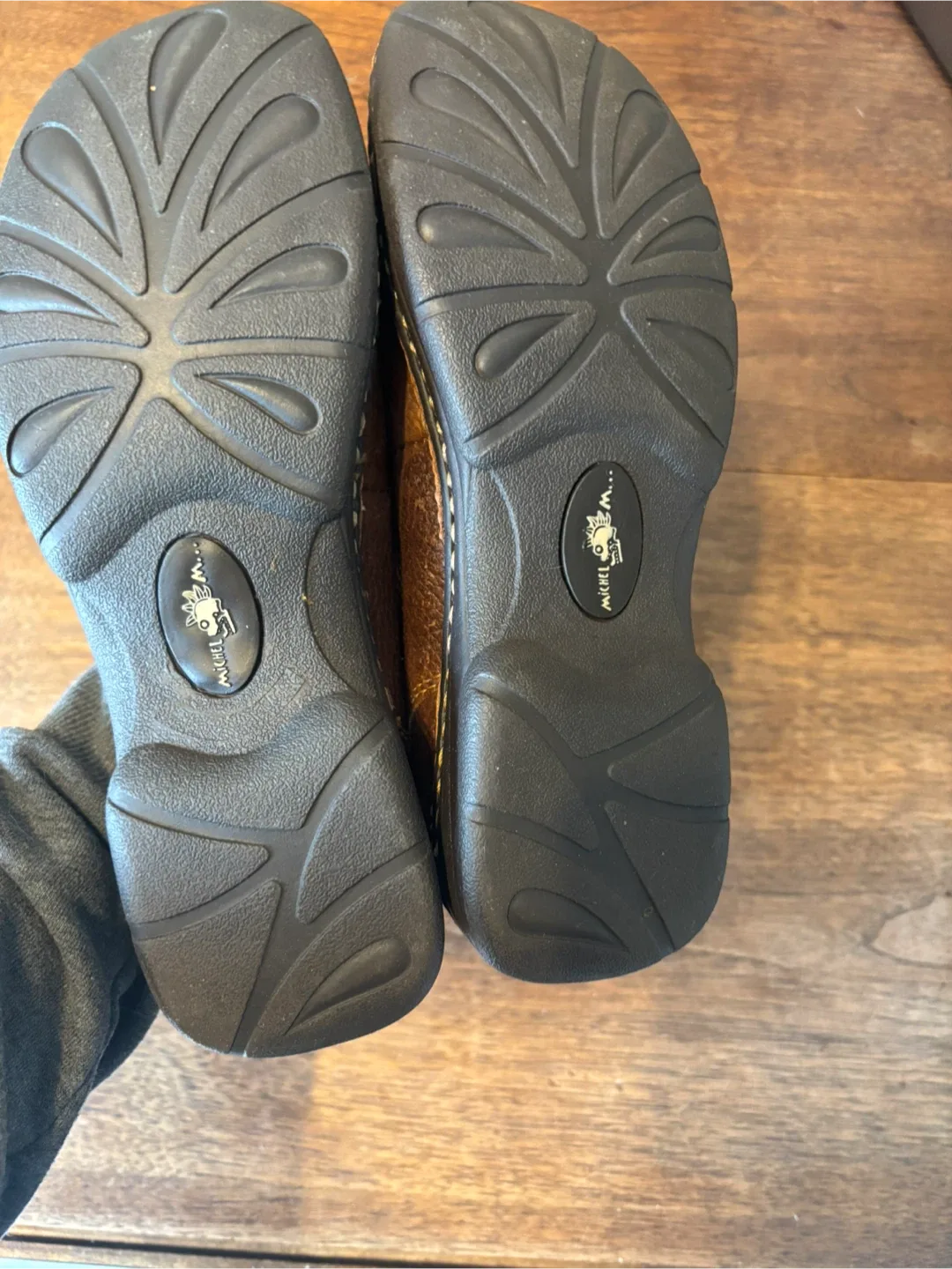 Michel M. Brown Leather Slip-On Shoes image indicator(7)