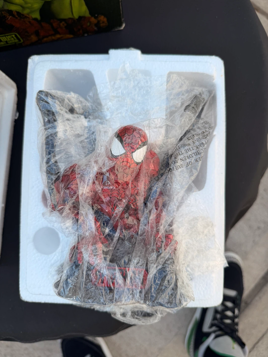 Marvel Spider-Man Diamond Select Toys Bust 2004 - photo 5