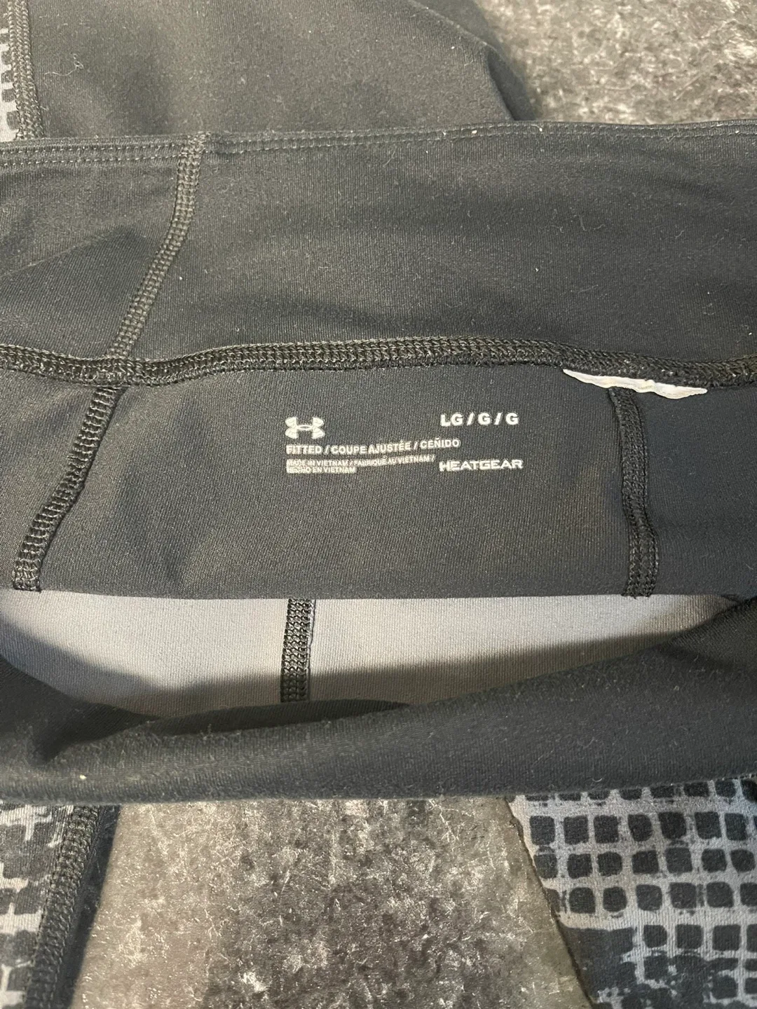 Under Armour HeatGear Fitted Leggings - Size Large image indicator(2)