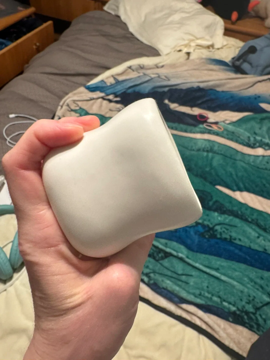 Cute Marshmallow-shaped Ceramic Planter image indicator(2)