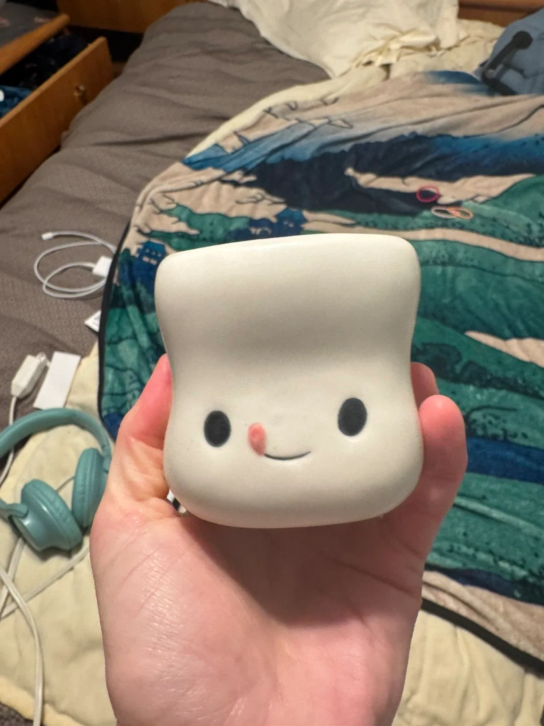 Cute Marshmallow-shaped Ceramic Planter image indicator(4)