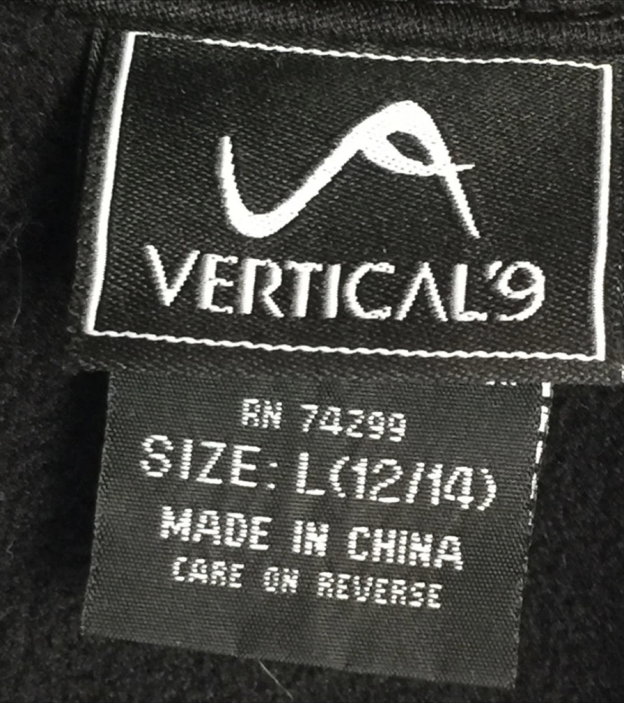 Vertical 9 Boys Zip-Hooded Jacket – Size 12/14 (Youth Large) – - photo 5