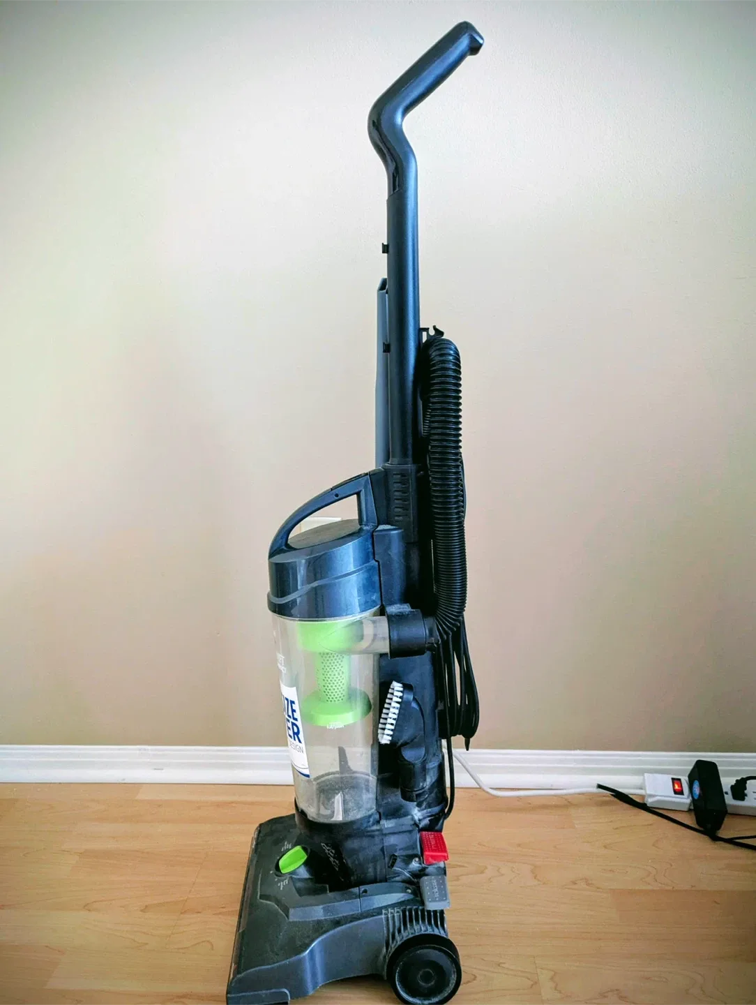 Bissell AeroSwift Compact Vacuum image indicator(2)