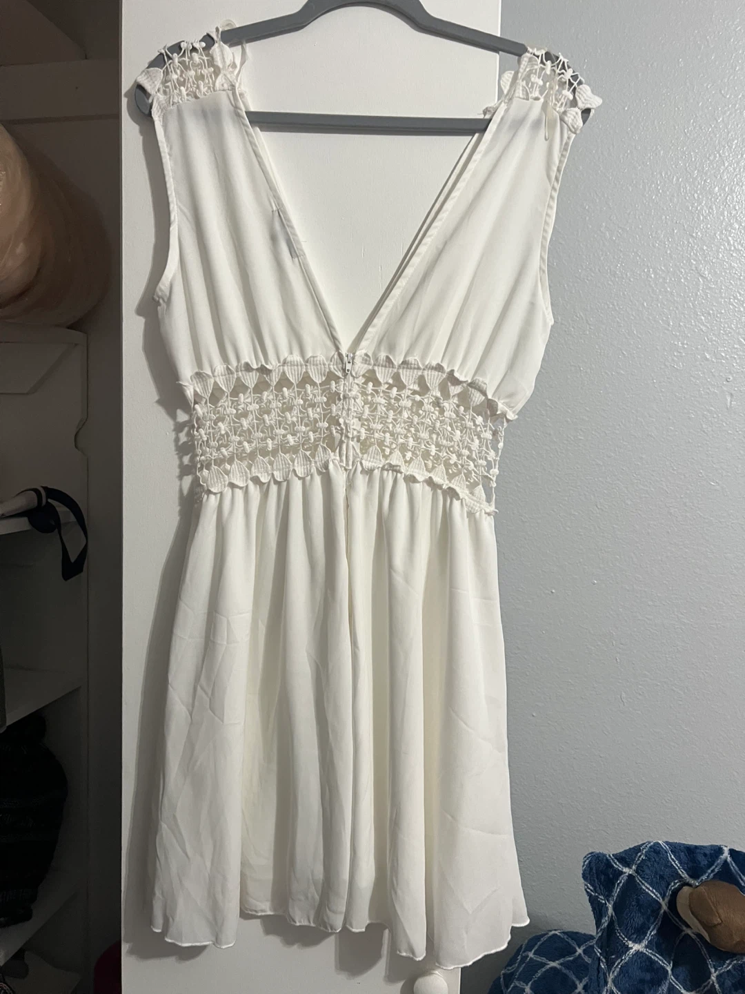 Women’s Charlotte Russe White Dress - Size S - photo 3