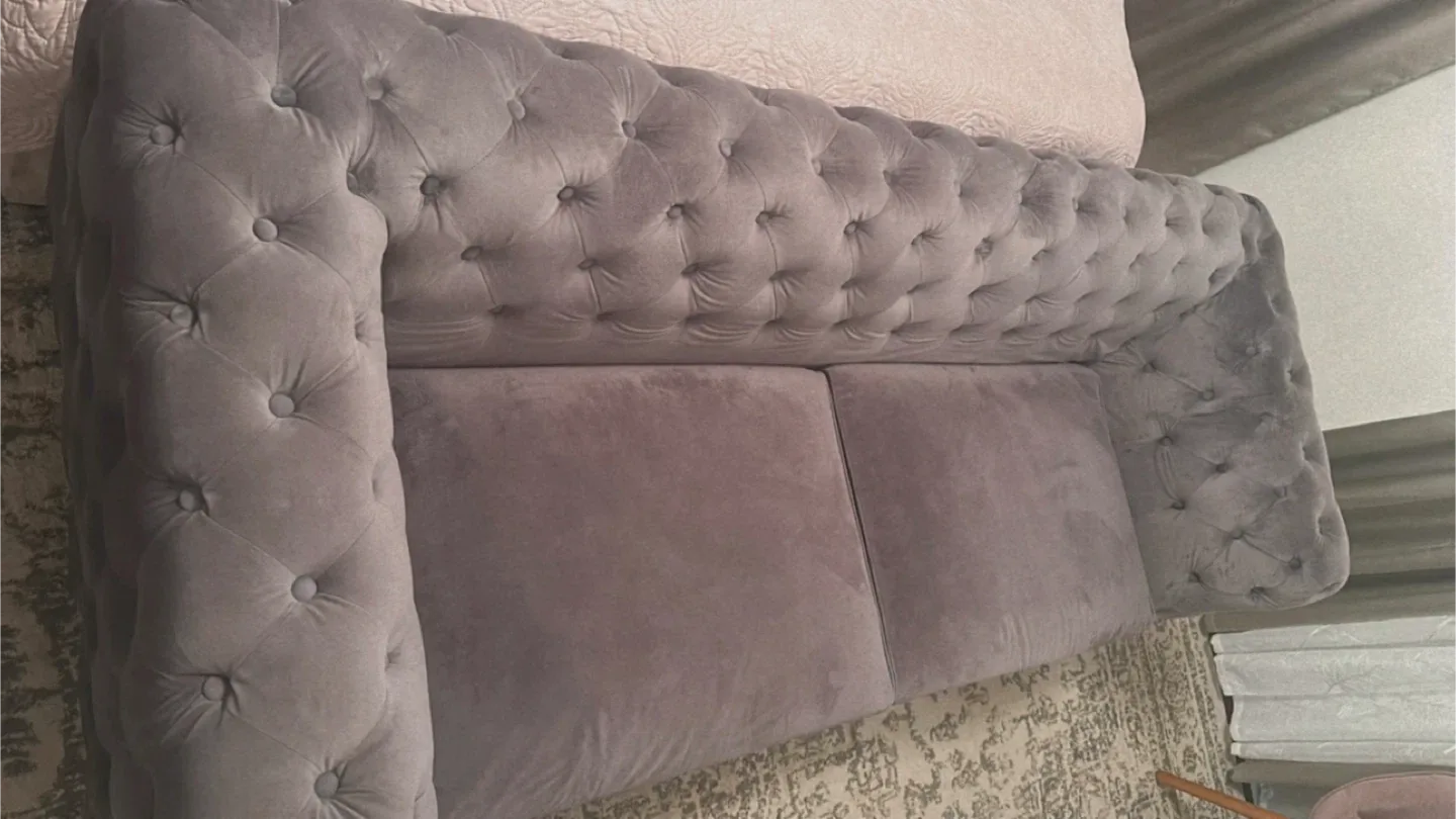 Grey Tufted Chesterfield Sofa image indicator(2)