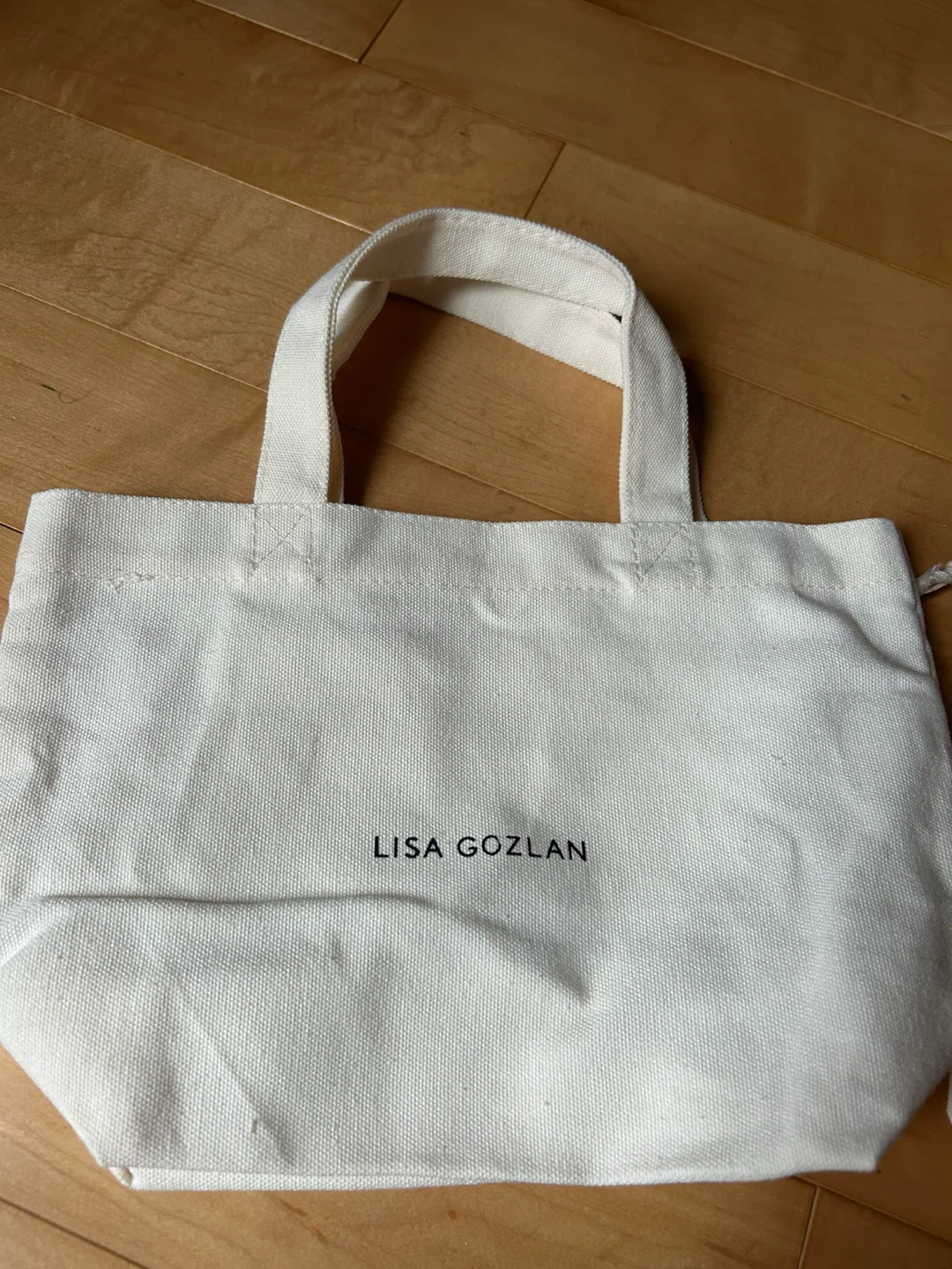 Lisa Gozlan White Tote Bag & Drawstring Pouch - photo 2