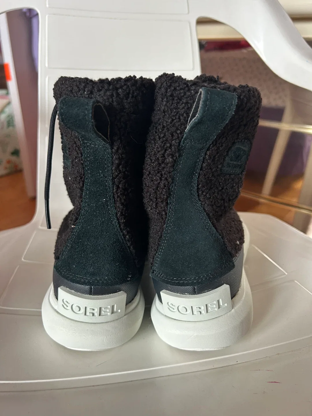 Sorel Explorer Boots - Size 9 Women’s Black image indicator(5)