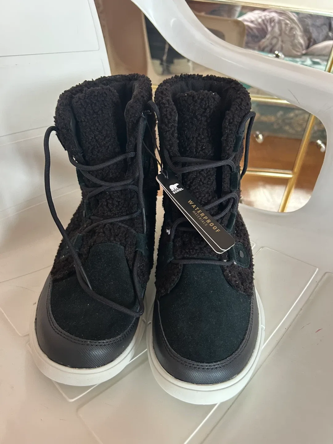 Sorel Explorer Boots - Size 9 Women’s Black image indicator(2)