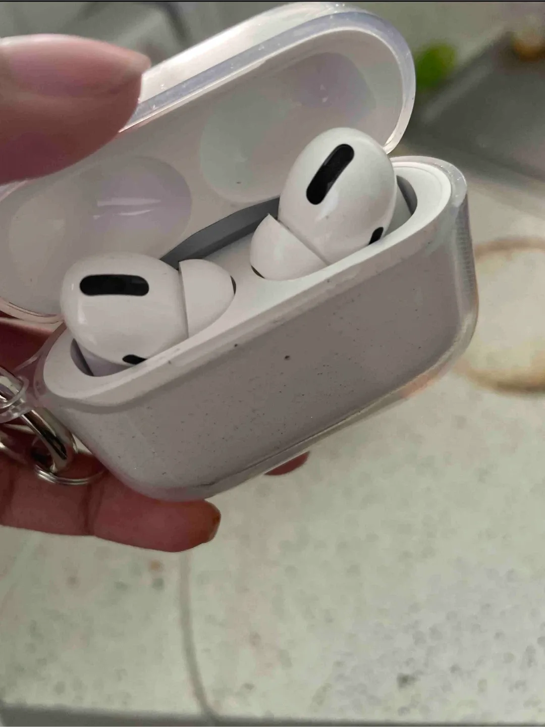Apple AirPods Pro (2nd generation) - Like New image indicator(4)