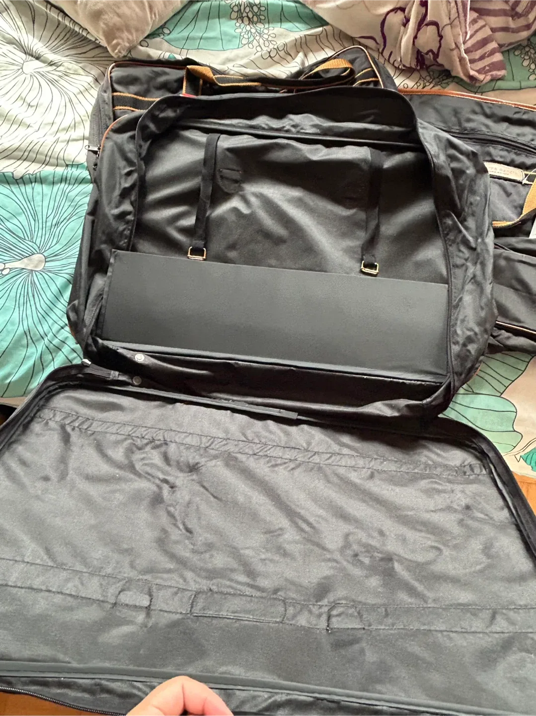 Pierre Cardin Packing & Garment Bag Set - Black image indicator(3)
