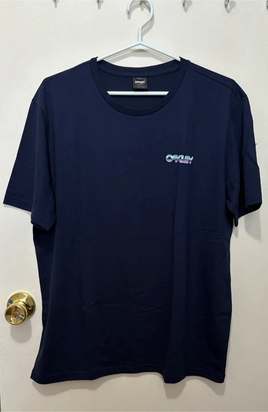 Men’s Oakley Navy Blue T-Shirt - Size M thumbnail