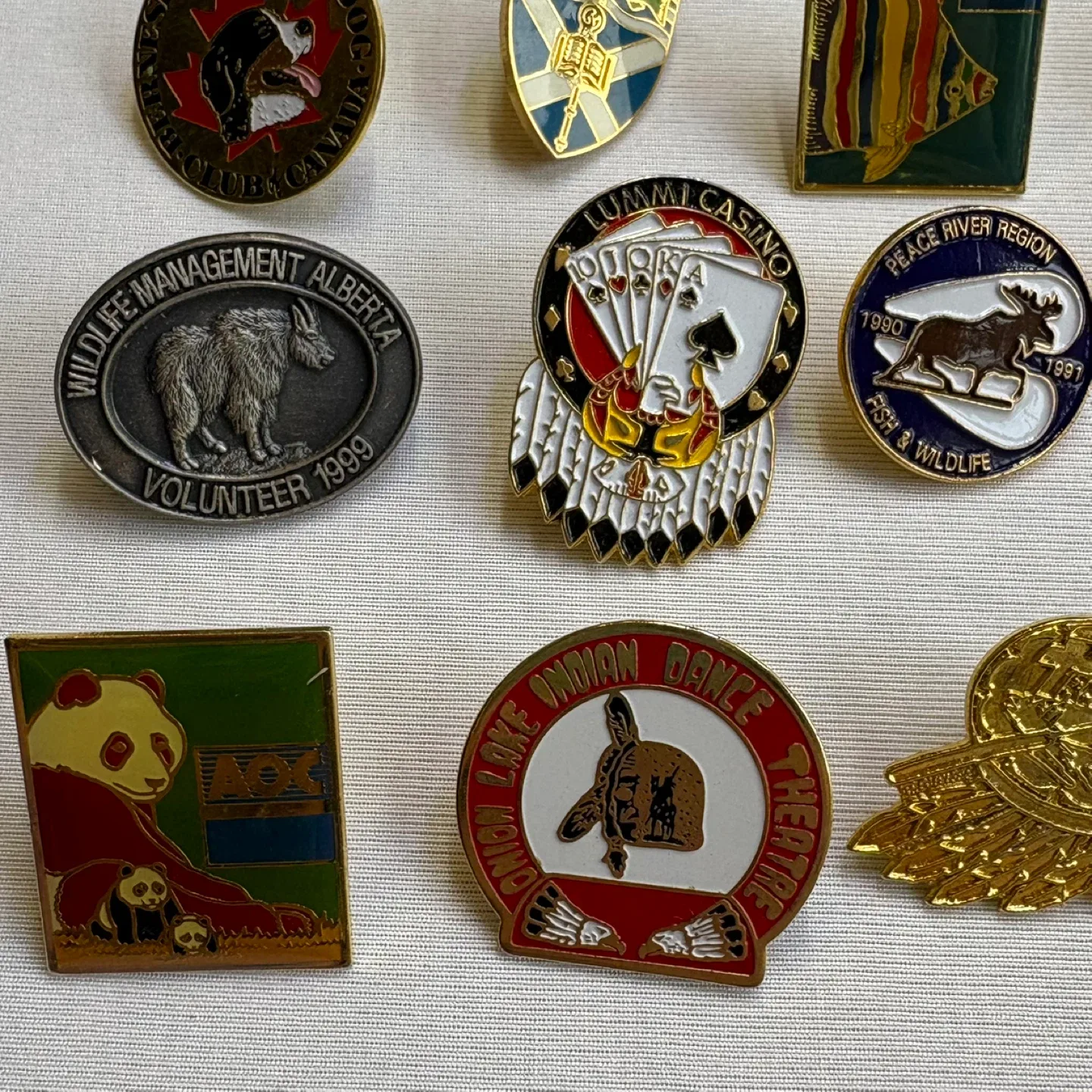 Vintage Enamel Lapel Pin Collection Mixed Wildlife Souvenir Lot image indicator(4)