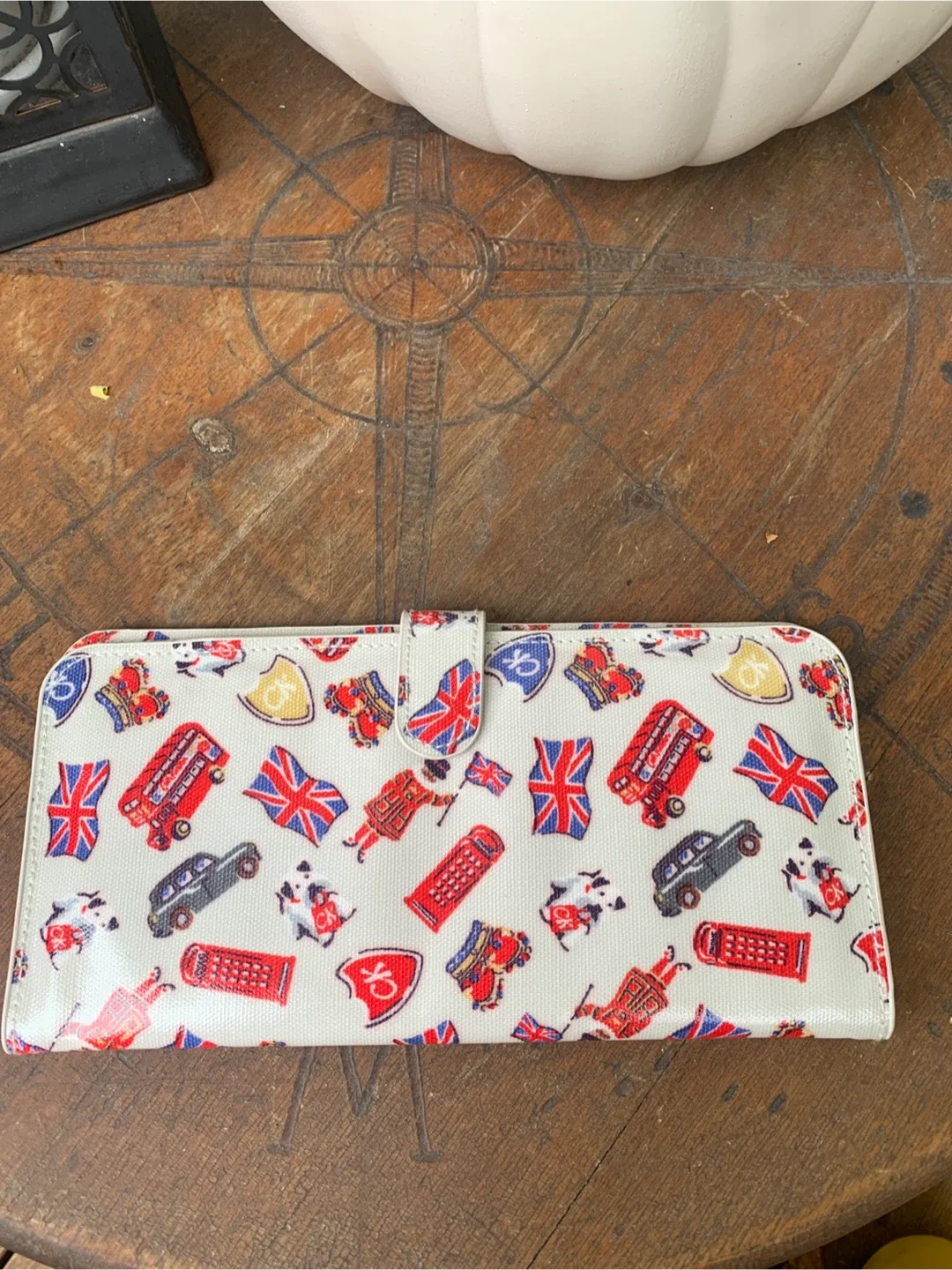 Cath Kidston London Print Wallet image indicator(2)