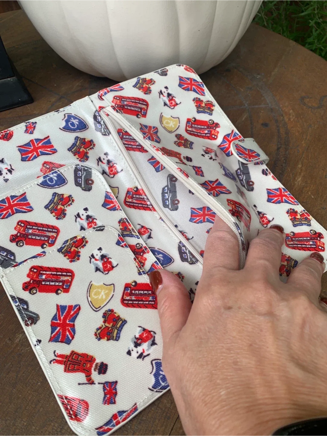 Cath Kidston London Print Wallet image indicator(6)