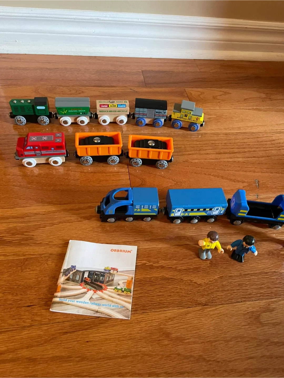 Orbrium Wooden Railway Train Set thumbnail