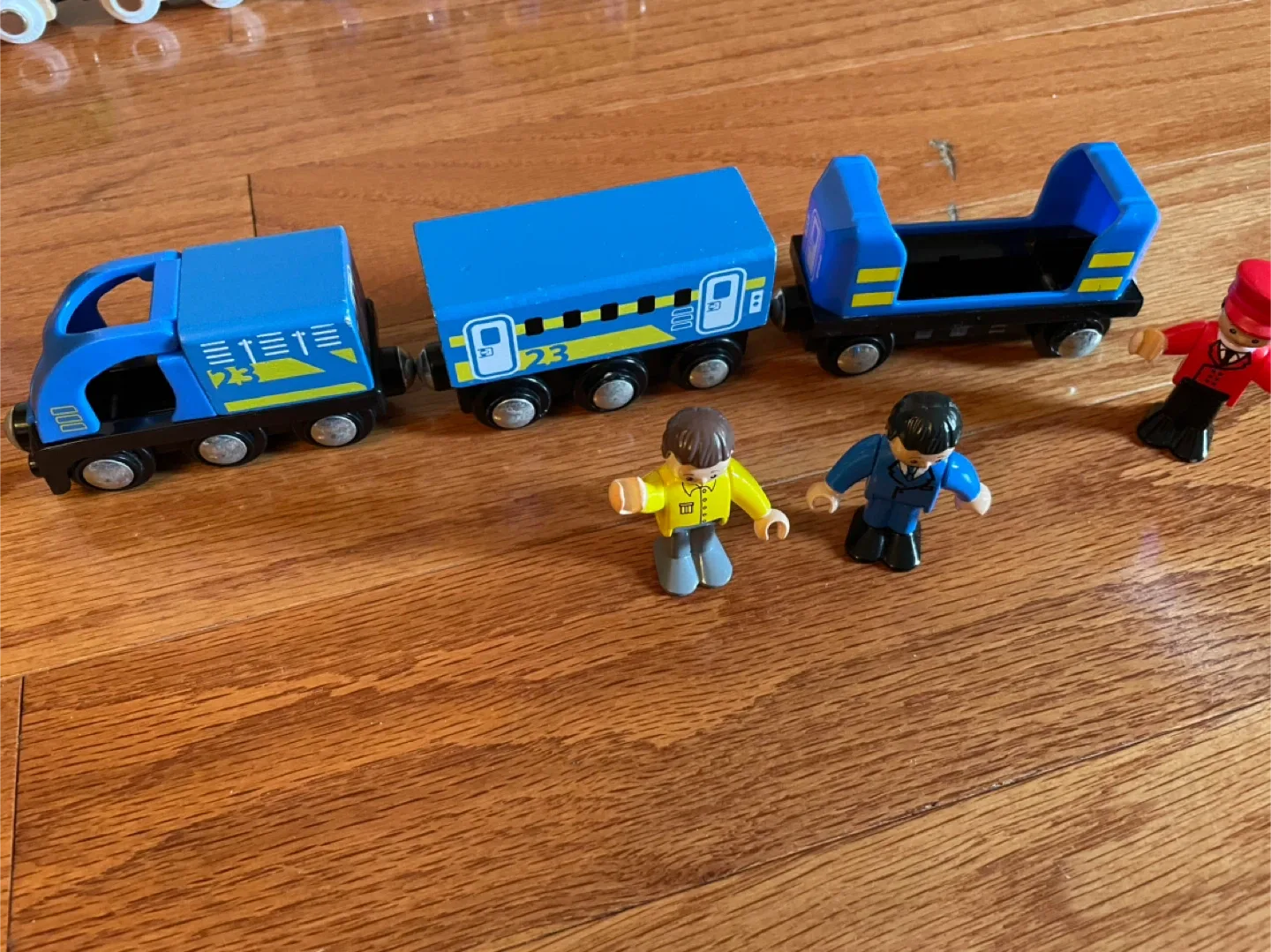 Orbrium Wooden Railway Train Set image indicator(3)