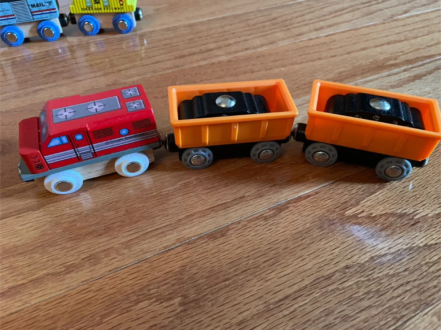 Orbrium Wooden Railway Train Set image indicator(4)