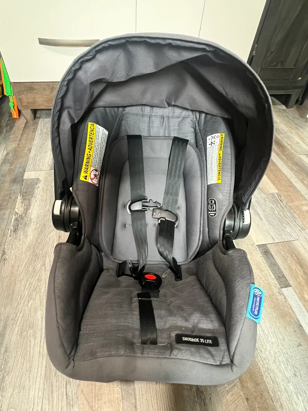 Graco SnugRide 35 Lite Infant Car Seat image indicator(5)