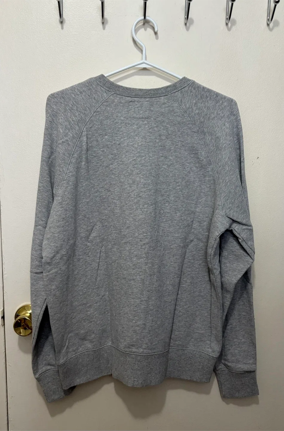 Women’s Roots Sweatshirt - Size L image indicator(2)