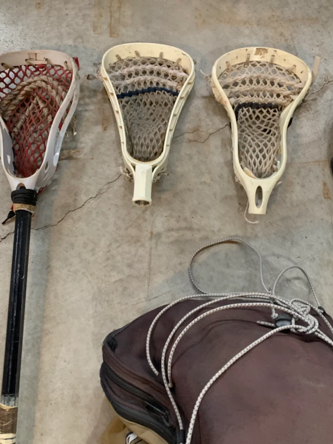Lacrosse Sticks, Bag, Elbow Pads, shoes image indicator(3)