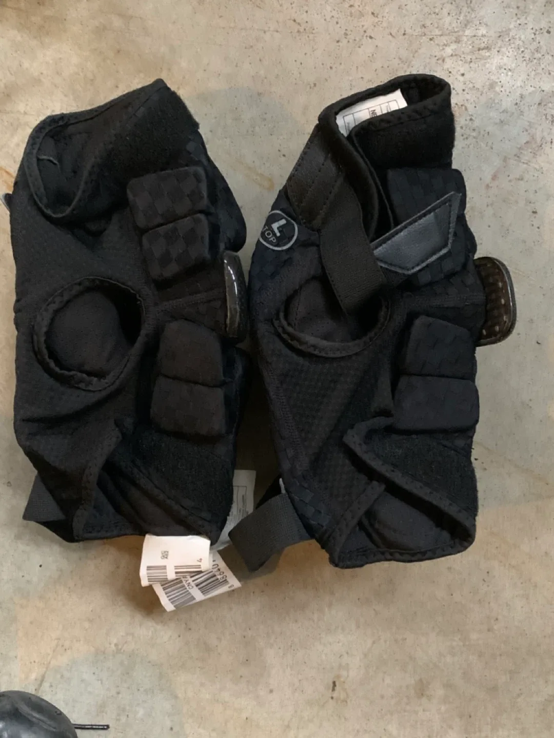 Lacrosse Sticks, Bag, Elbow Pads, shoes image indicator(5)