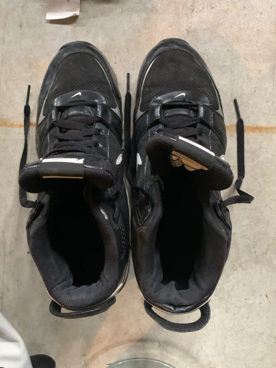 Lacrosse Sticks, Bag, Elbow Pads, shoes image indicator(6)