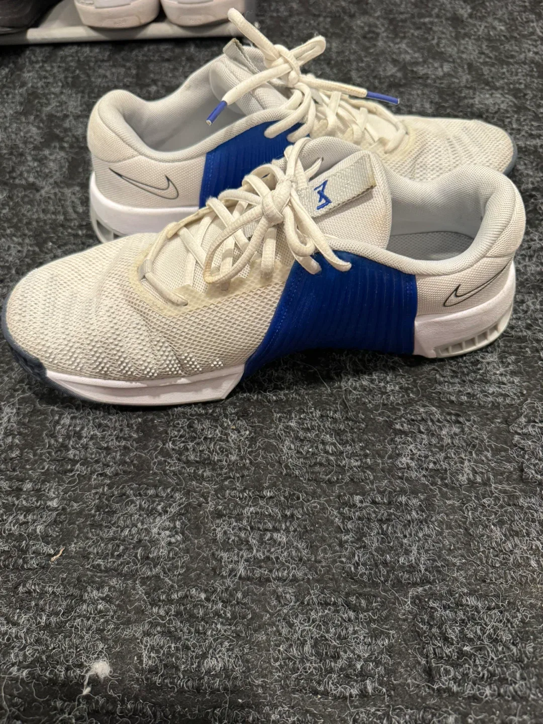 Nike Metcon Training Shoes - Size 11 image indicator(2)