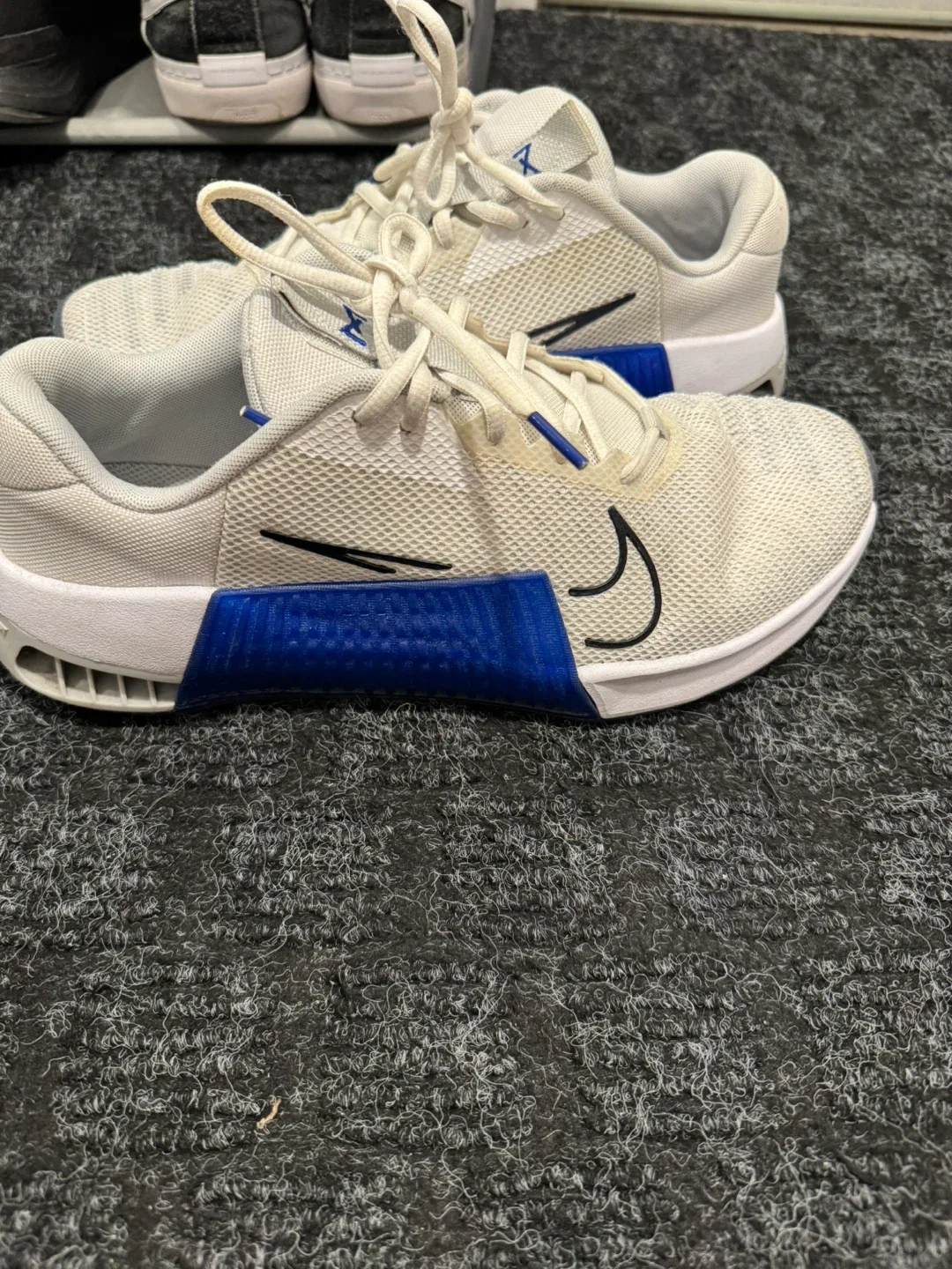 Nike Metcon Training Shoes - Size 11 image indicator(4)