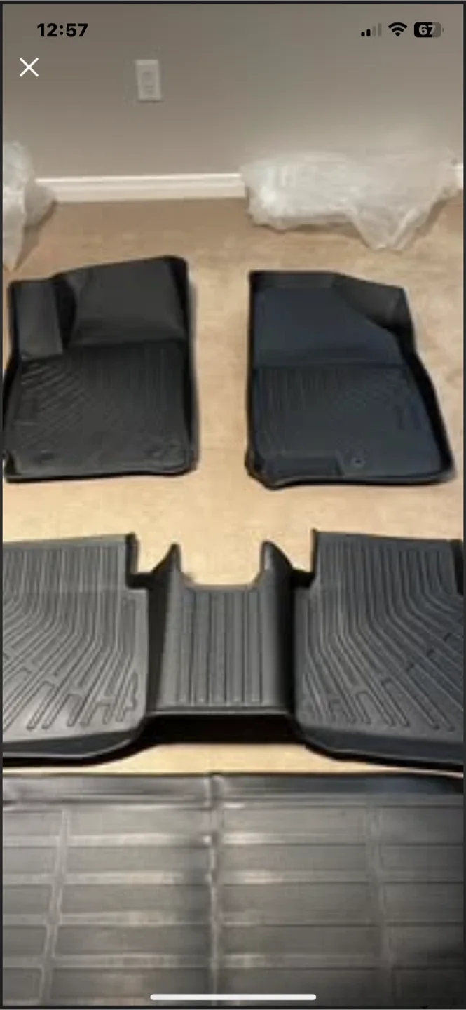 Brand New in box.All Weather Floor mats & Trunk mat. image indicator(2)
